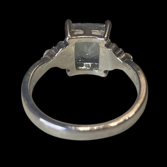 MYSTIC RAINBOW Ring Silver tone CZ 1 Large Stone, 6 Small Stones 4.2g Size 9 - Picture 3 of 6